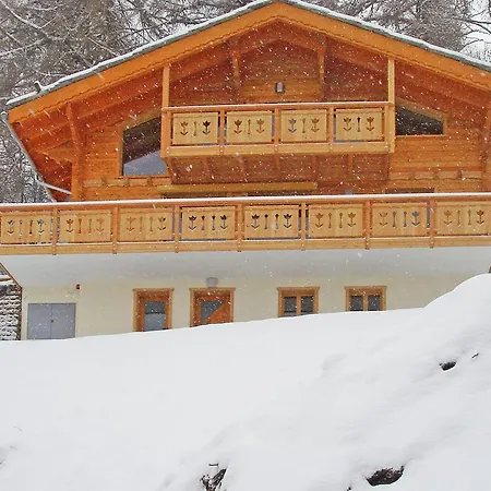 Cosy Chalet Amidst Mountains In Heremence Holiday home *