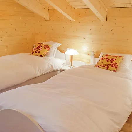 Cosy Chalet Amidst Mountains In Heremence Lenk